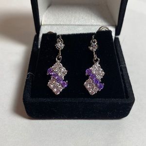 Perfect for spring. Purple/clear dangle earrings.